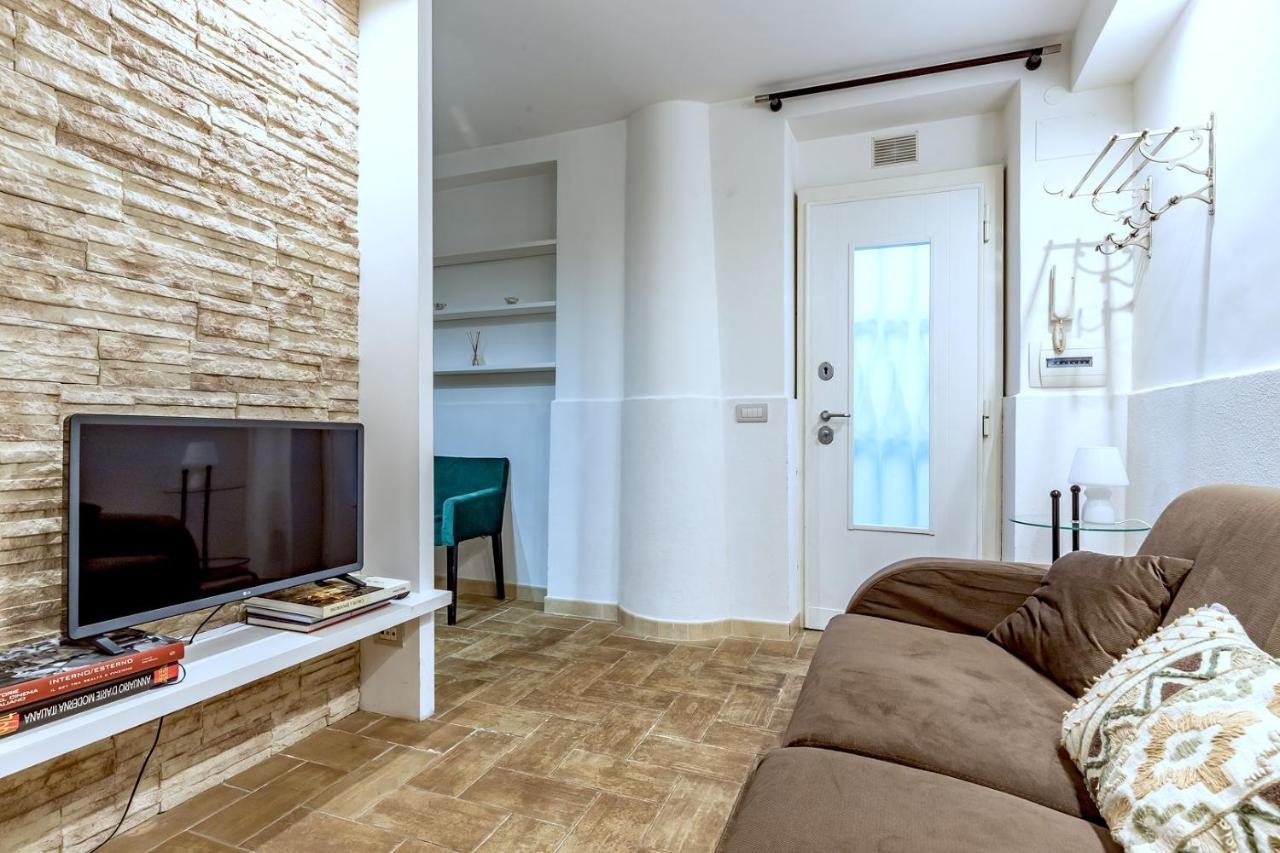 Lovely Apartment Ground Floor Colosseo Wi-Fi Ac Rzym Zewnętrze zdjęcie